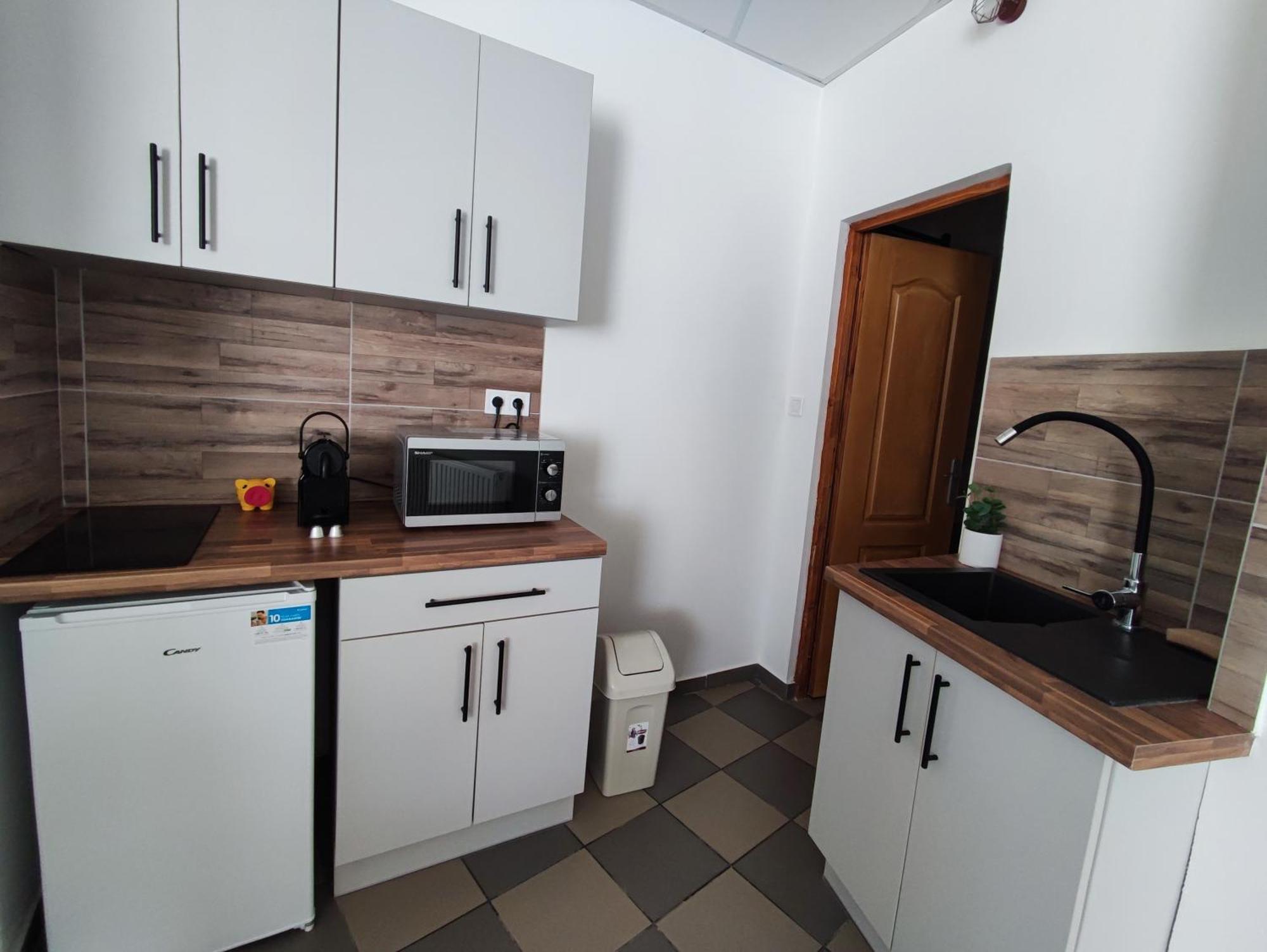 Váralja Vendégház Tata Quarto foto