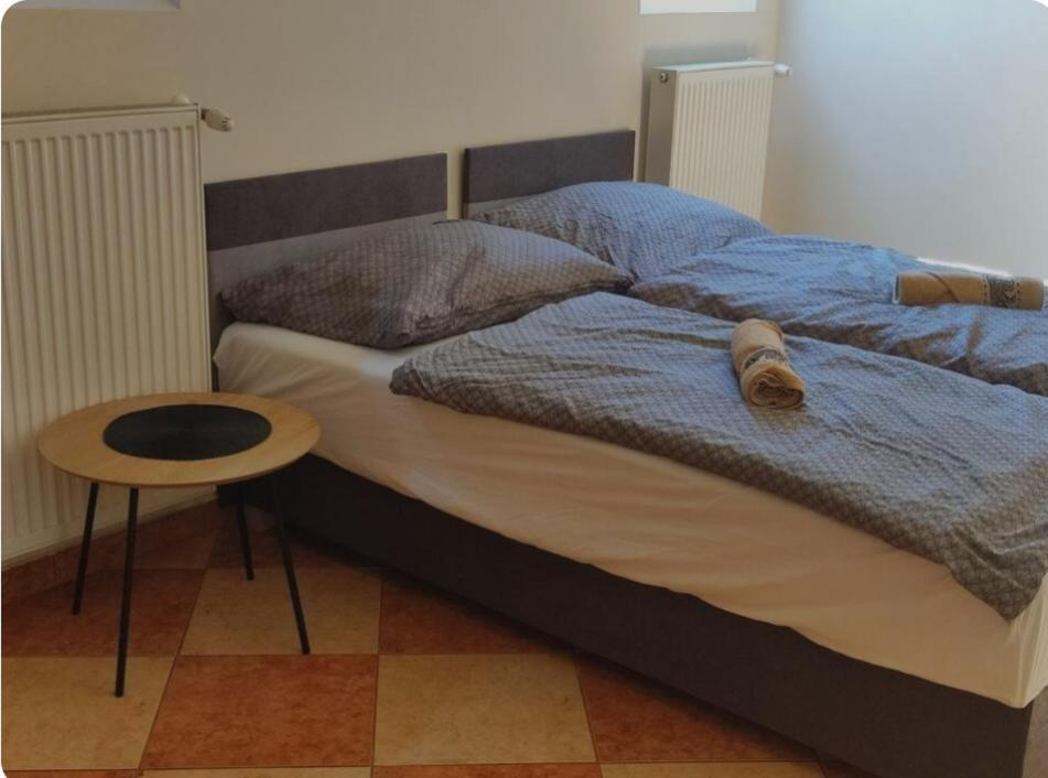 Váralja Vendégház Tata Exterior foto